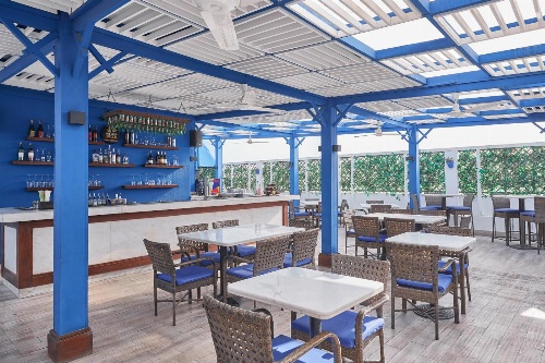 Golden Carven Hotel image 1