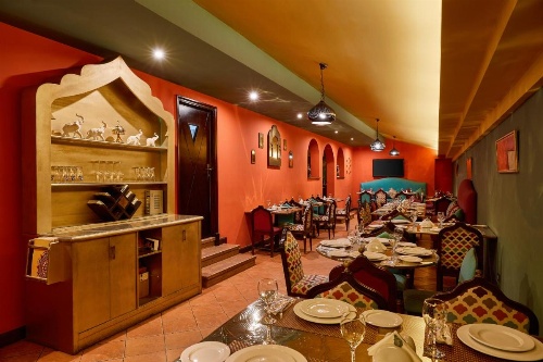 Golden Carven Hotel image 13