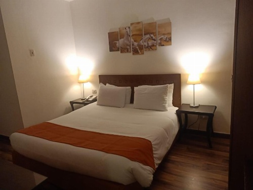 Golden Carven Hotel image 19